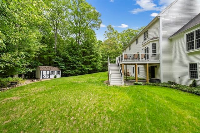 53 Arnold Way, Uxbridge, MA 01569