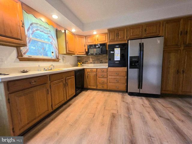 1261 BUCK LN, West Chester, PA 19382