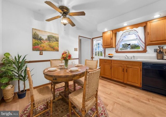 1261 BUCK LN, West Chester, PA 19382