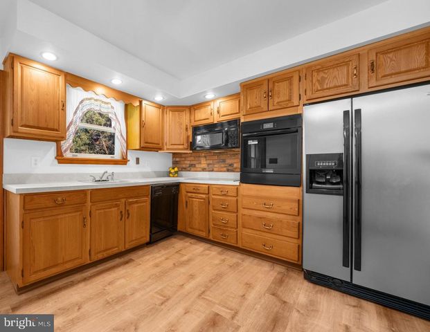 1261 BUCK LN, West Chester, PA 19382