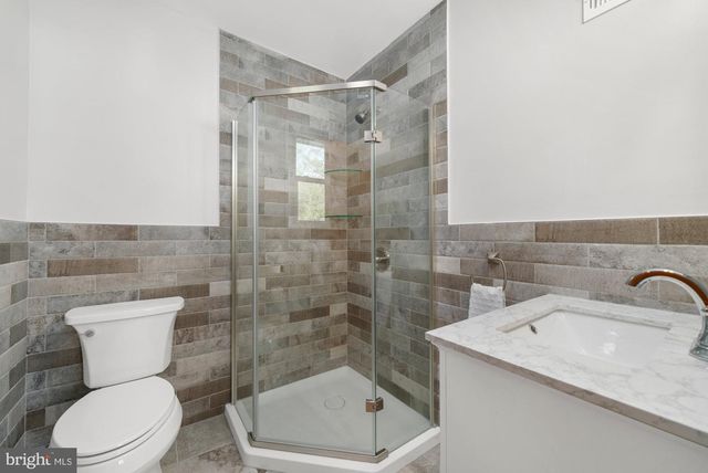 1261 BUCK LN, West Chester, PA 19382