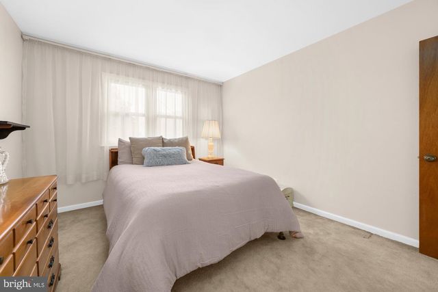 1261 BUCK LN, West Chester, PA 19382