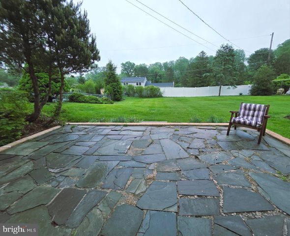 1261 BUCK LN, West Chester, PA 19382