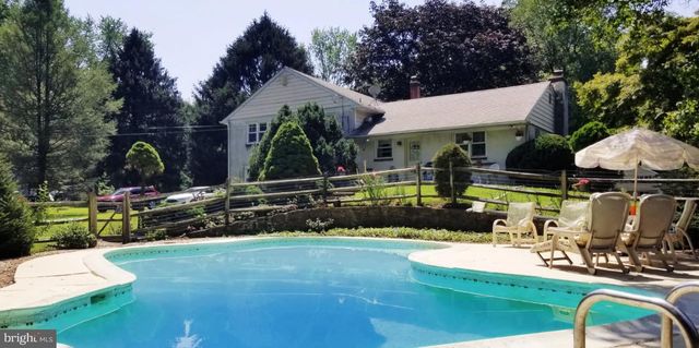 1261 BUCK LN, West Chester, PA 19382