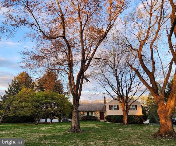 1261 BUCK LN, West Chester, PA 19382