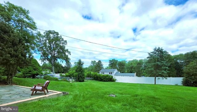 1261 BUCK LN, West Chester, PA 19382