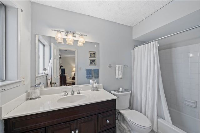 7956 GAYLE LN, Germantown, TN 38138