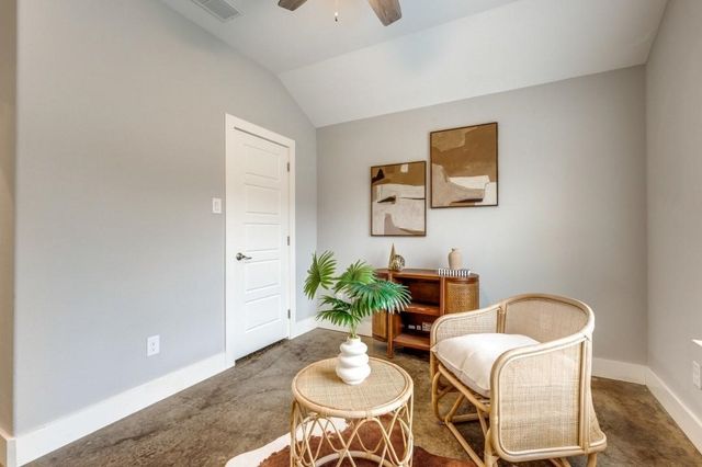 2205 N Hickory Street, Sherman, TX 75092