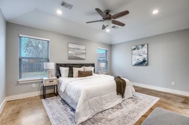 2205 N Hickory Street, Sherman, TX 75092