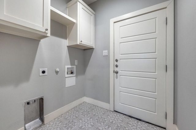 2205 N Hickory Street, Sherman, TX 75092