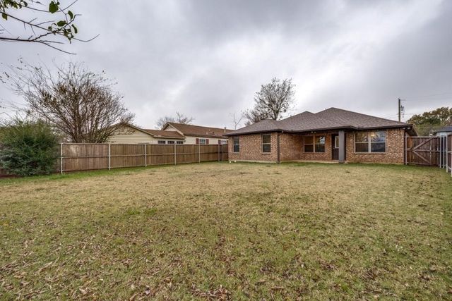 2205 N Hickory Street, Sherman, TX 75092