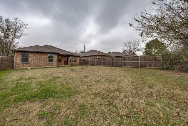 2205 N Hickory Street, Sherman, TX 75092