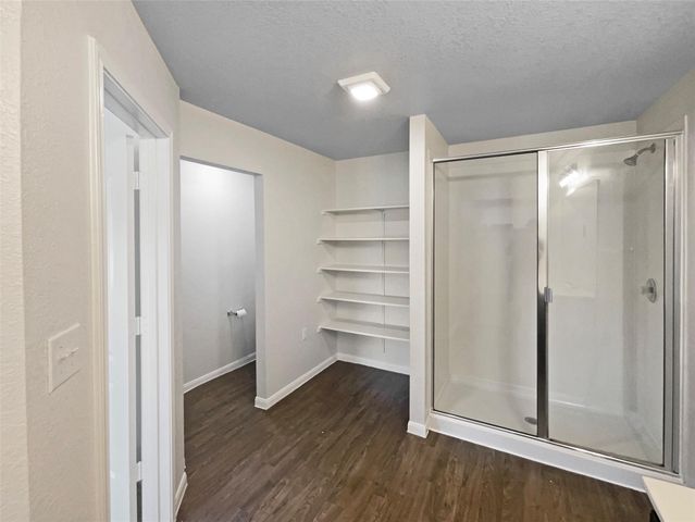 721 Luna Vista DR, Hutto, TX 78634