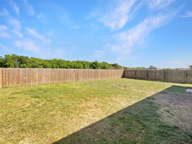 721 Luna Vista DR, Hutto, TX 78634