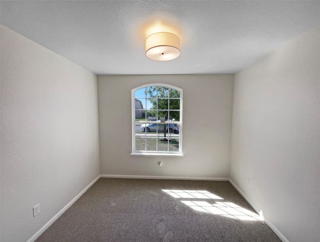 721 Luna Vista DR, Hutto, TX 78634
