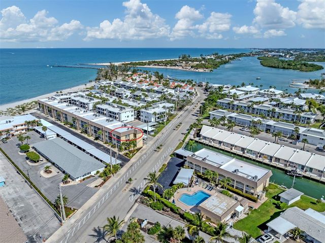 1400 TARPON CENTER DRIVE 314, Venice, FL 34285