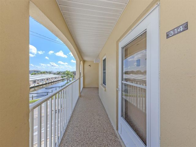 1400 TARPON CENTER DRIVE 314, Venice, FL 34285