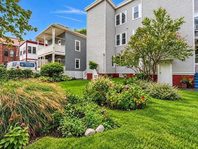 442 Windsor St 442-1, Cambridge, MA 02141
