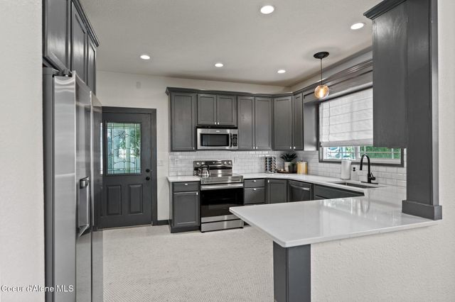 1123 N Government Way, Coeur D'alene, ID 83814