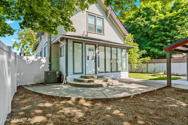 1123 N Government Way, Coeur D'alene, ID 83814