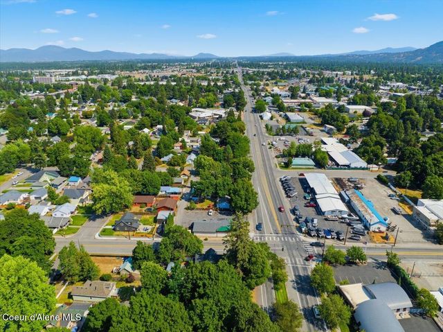 1123 N Government Way, Coeur D'alene, ID 83814