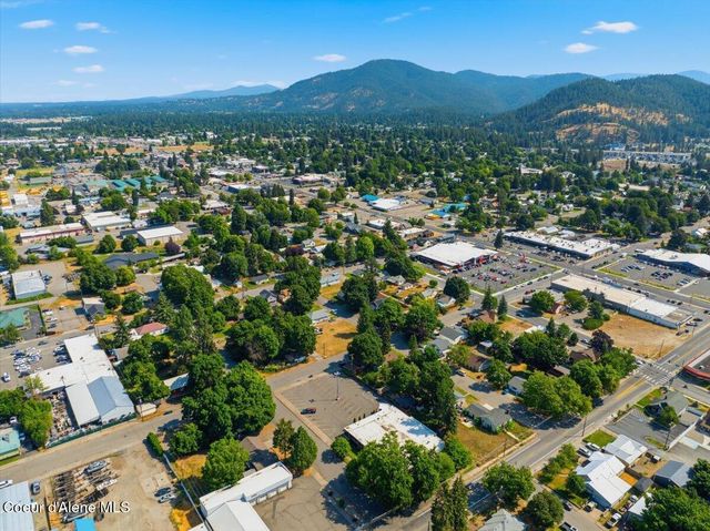 1123 N Government Way, Coeur D'alene, ID 83814