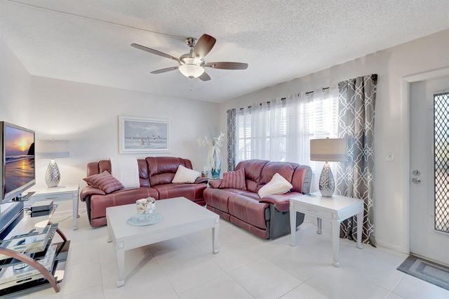 2051 Cambridge C, Deerfield Beach, FL 33442