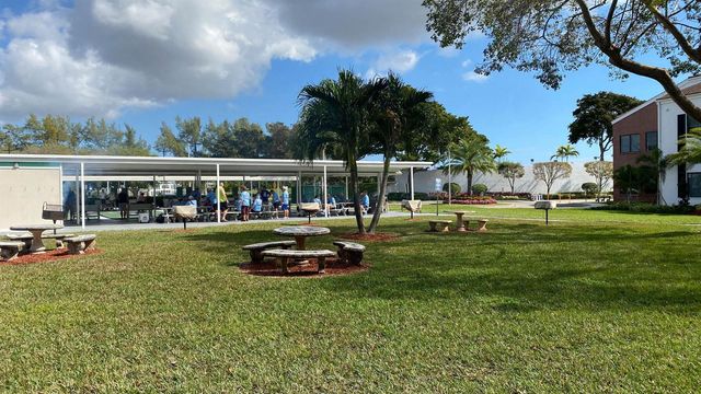 2051 Cambridge C, Deerfield Beach, FL 33442