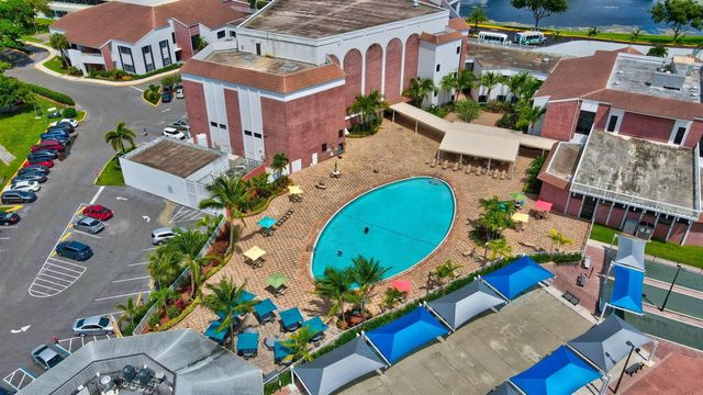 2051 Cambridge C, Deerfield Beach, FL 33442