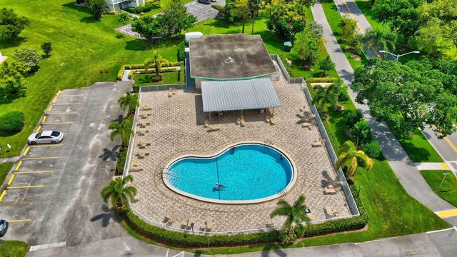 2051 Cambridge C, Deerfield Beach, FL 33442