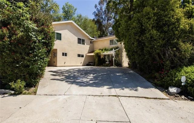 5636 Farralone Ave., Woodland Hills, CA 91367