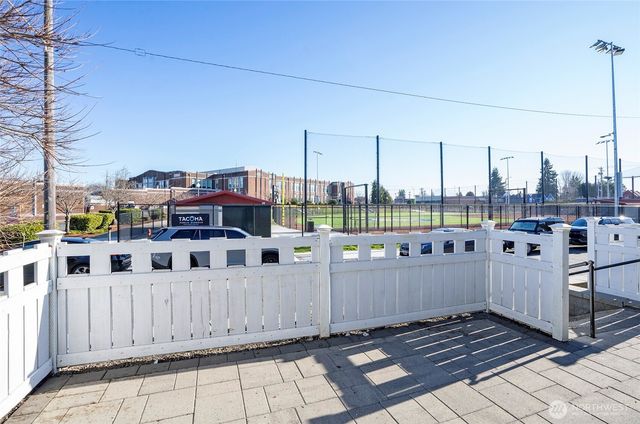 624 N State Street, Tacoma, WA 98403