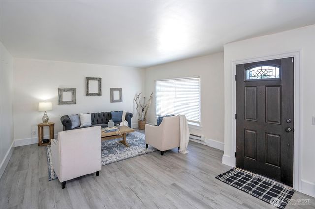 624 N State Street, Tacoma, WA 98403