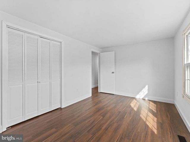131 STURBRIDGE DR, Sicklerville, NJ 08081