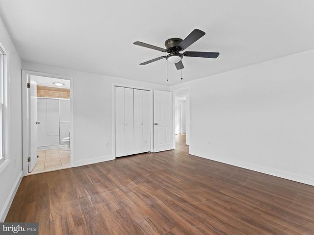 131 STURBRIDGE DR, Sicklerville, NJ 08081