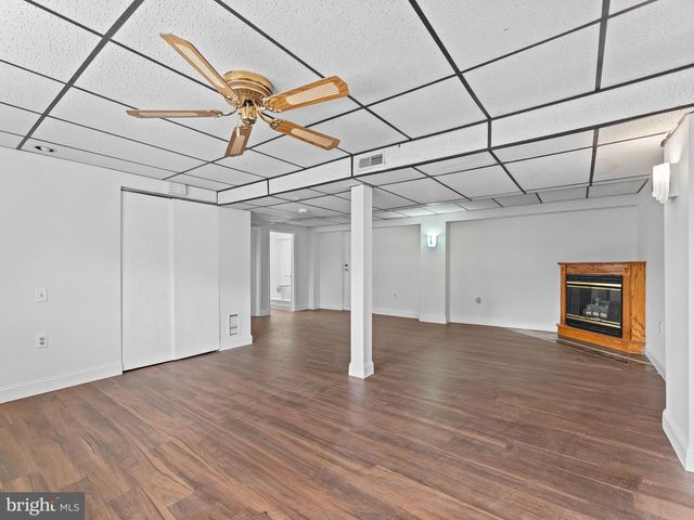 131 STURBRIDGE DR, Sicklerville, NJ 08081