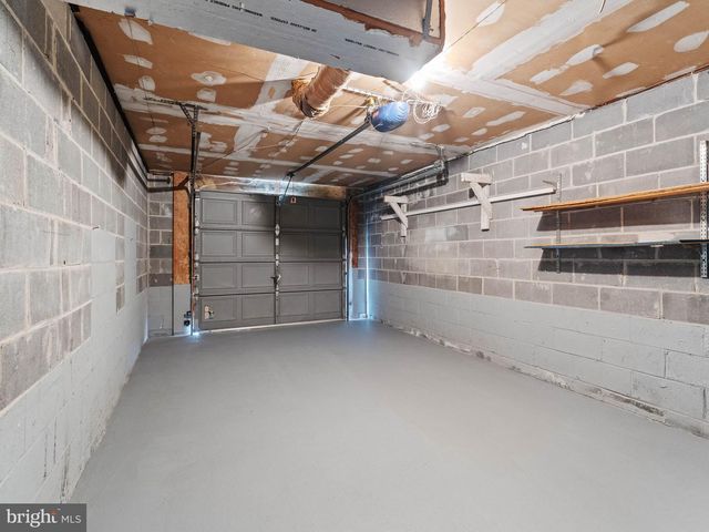 131 STURBRIDGE DR, Sicklerville, NJ 08081