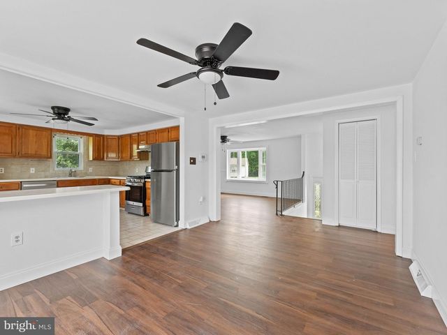 131 STURBRIDGE DR, Sicklerville, NJ 08081