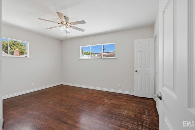 2008 Valencia Drive, Bakersfield, CA 93306