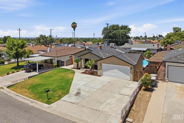 2008 Valencia Drive, Bakersfield, CA 93306