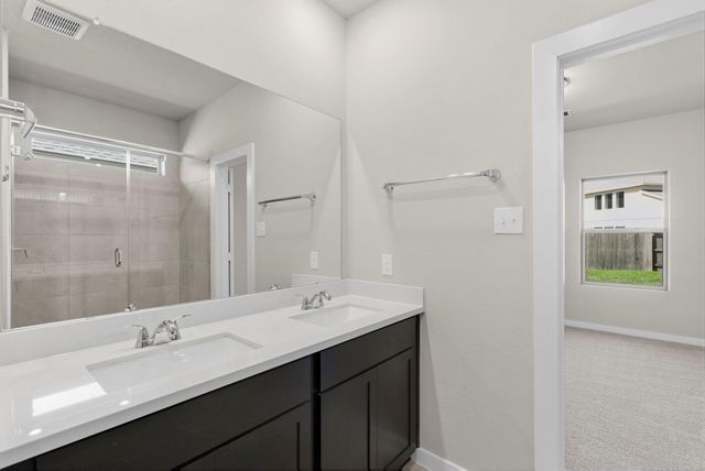 3631 Atlas Point Lane, Angleton, TX 77515