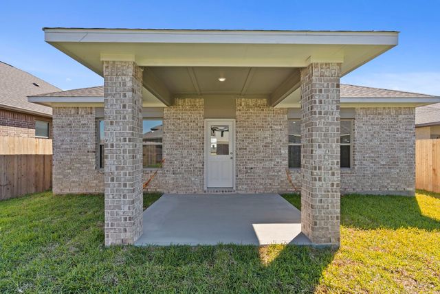 3631 Atlas Point Lane, Angleton, TX 77515