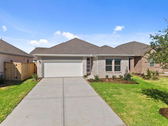 3631 Atlas Point Lane, Angleton, TX 77515