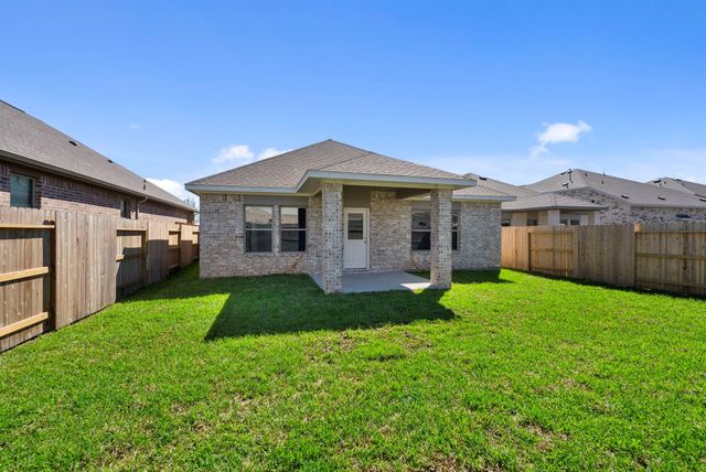 3631 Atlas Point Lane, Angleton, TX 77515