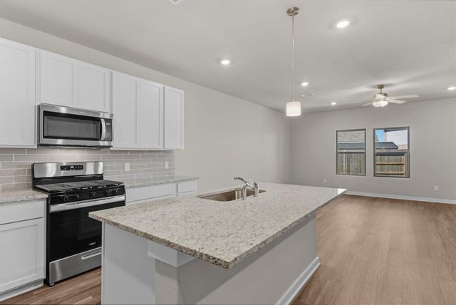 3631 Atlas Point Lane, Angleton, TX 77515