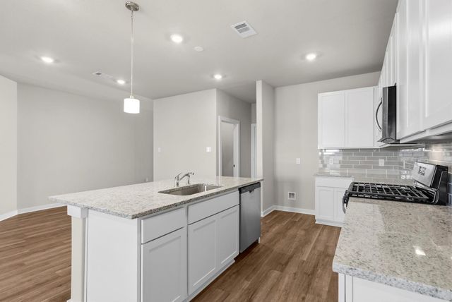 3631 Atlas Point Lane, Angleton, TX 77515