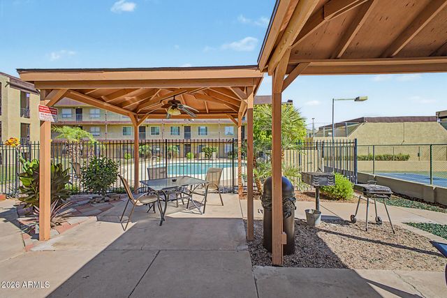 461 W HOLMES Avenue 124, Mesa, AZ 85210