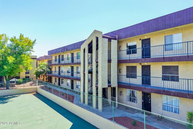 461 W HOLMES Avenue 124, Mesa, AZ 85210