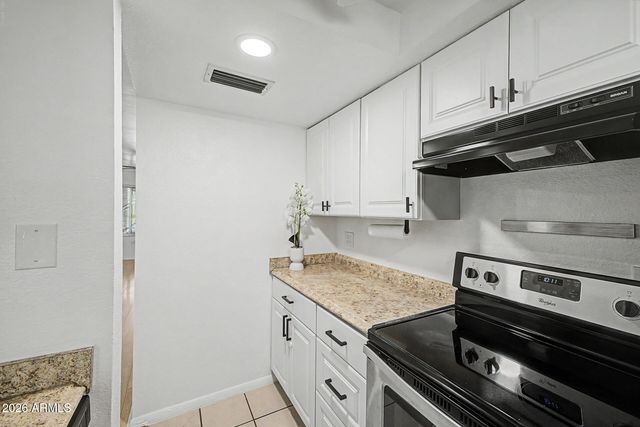 461 W HOLMES Avenue 124, Mesa, AZ 85210
