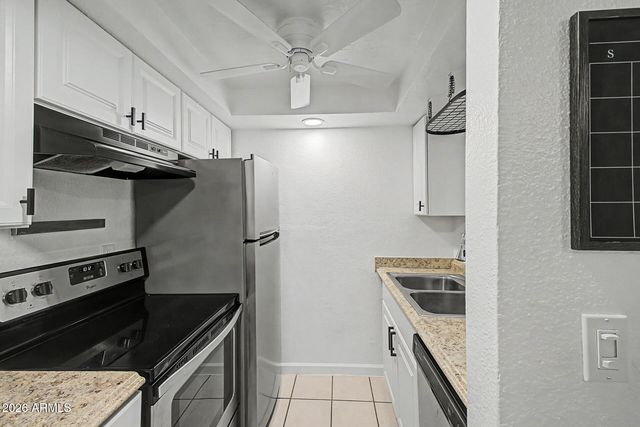 461 W HOLMES Avenue 124, Mesa, AZ 85210